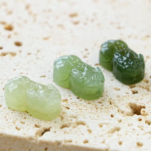 Hetian Jade goutte, bête sauvage Fabuleuse, poli, DIY & styles différents pour le choix, plus de couleurs à choisir Vendu par PC