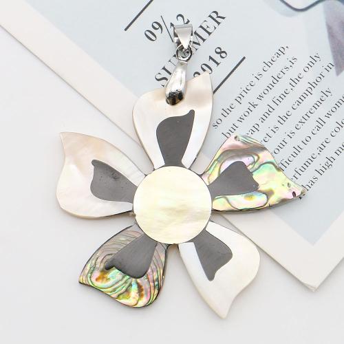 Natürlichen Muschel -Anhänger, Seemuschel, mit Messing, plattiert, DIY, gemischte Farben, 51x55mm, verkauft von PC