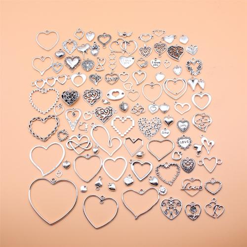 Colgantes de Aleación de Zinc en Forma de Corazón, chapado en color de plata antigua, patrón mixto & Bricolaje, pendant length 5-50mm, 100PCs/Set, Vendido por Set