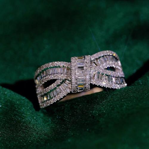 Zircon pavent l'anneau en laiton de doigt, Placage, normes différentes pour le choix & pavé de micro zircon & pour femme, Vendu par PC