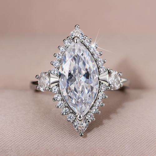 Zircon pavent l'anneau en laiton de doigt, Placage, normes différentes pour le choix & pavé de micro zircon & pour femme, Vendu par PC