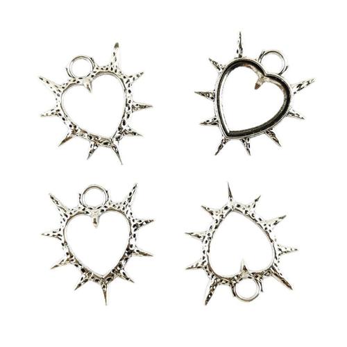 Colgantes de Aleación de Zinc en Forma de Corazón, chapado en color de plata, Bricolaje & hueco, 30x29mm, 100PCs/Bolsa, Vendido por Bolsa