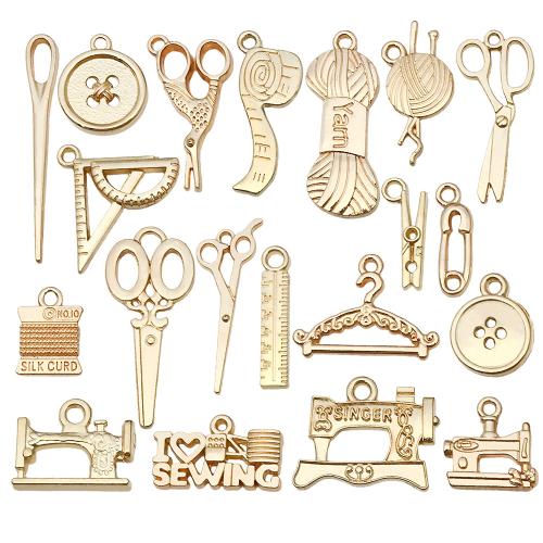 Bijoux pendentifs en Zinc alliage , alliage de zinc, plaqué de couleur d'or KC, DIY & styles différents pour le choix, Vendu par PC