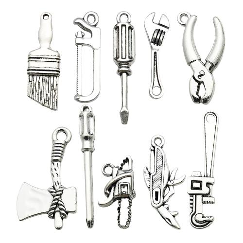 Pendentifs outils en alliage de zinc, Plaqué de couleur d'argent, DIY & styles différents pour le choix, Vendu par PC