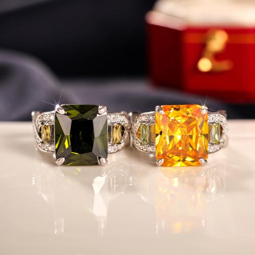 Zircon pavent l'anneau en laiton de doigt, Placage, normes différentes pour le choix & pavé de micro zircon & pour femme & creux, plus de couleurs à choisir, Vendu par PC