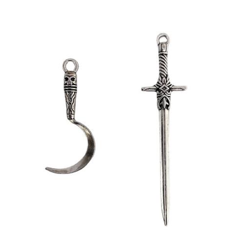 Bijoux pendentifs en Zinc alliage , alliage de zinc, épéesabre, Plaqué de couleur d'argent, DIY & styles différents pour le choix Vendu par sac