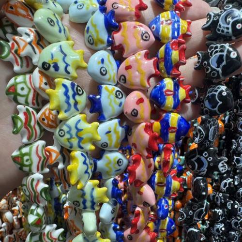 Abalorios de Porcelana Pintados a Mano, Pez, dibujo de la mano, Bricolaje, más colores para la opción, 18x23mm, 20PCs/Bolsa, Vendido por Bolsa