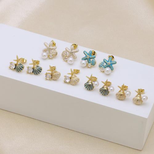 Messing Ohrstecker, mit Kunststoff Perlen, goldfarben plattiert, verschiedene Stile für Wahl & für Frau & Emaille & mit kubischem Zirkonia, keine, verkauft von Paar[