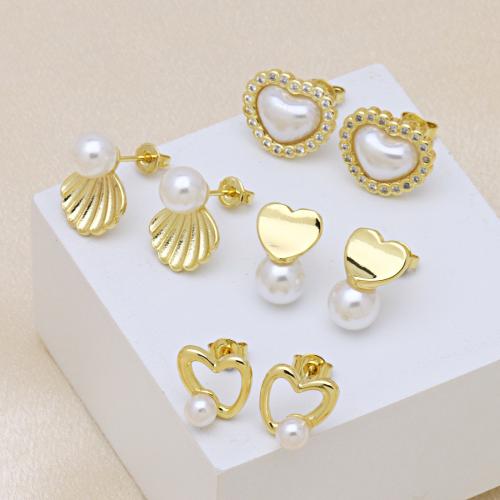 Messing Ohrstecker, mit Kunststoff Perlen, goldfarben plattiert, verschiedene Stile für Wahl & für Frau & mit kubischem Zirkonia, keine, verkauft von Paar[