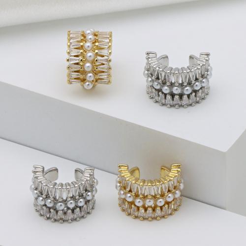 Boucles d'oreilles en laiton zircon cubique pavent, avec zircon cubique & perle de plastique, Placage, pour femme, plus de couleurs à choisir Vendu par paire[