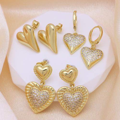 Cubic Zirconia Pendiente Brass Micro Pave, metal, chapado en color dorado, diferentes estilos para la opción & micro arcilla de zirconia cúbica & para mujer, más colores para la opción, Vendido por Par