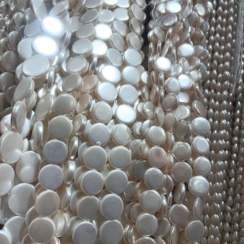 Turbanschnecken Perlen, Trochus Shell, flache Runde, DIY & verschiedene Größen vorhanden, weiß, verkauft von Strang