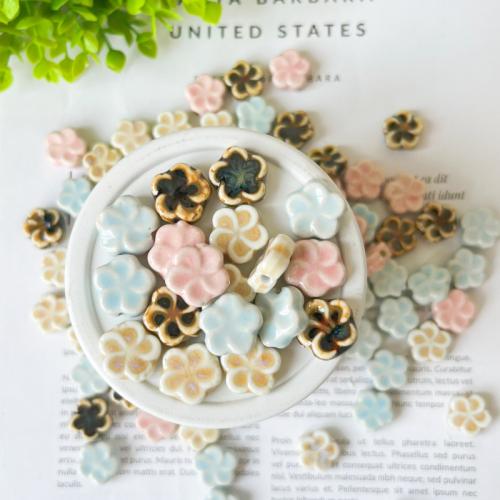 Abalorio de flor de porcelana, Flor del ciruelo, Bricolaje, más colores para la opción, 15x5.5mm, agujero:aproximado 2.5mm, Vendido por UD