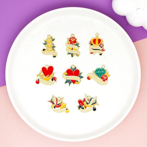 Pendentifs émail, alliage de zinc, Placage de couleur d'or, DIY & styles différents pour le choix Vendu par sac