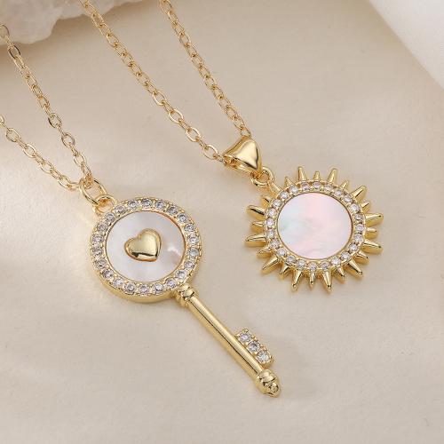 Корень Циркон Микро вымощает латунь ожерелье, Латунь, с Белая ракушка, с 5cm наполнитель цепи, плакированный настоящим золотом, ювелирные изделия моды & регулируемый & разные стили для выбора & инкрустированное микро кубического циркония & Женский, Много цветов для выбора, длина:Приблизительно 45 см, продается Strand