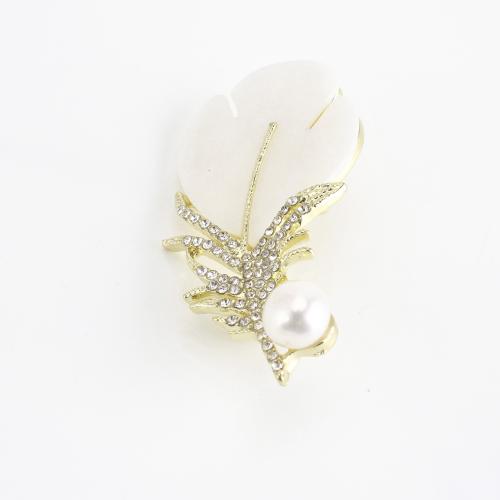 Freshwater Pearl Brooch, Zinc Alloy, with Shell & Freshwater Pearl, Flower, gold color plated, for woman & with rhinestone 