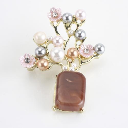 Zinc Alloy Brooch, with Shell & Freshwater Pearl, Flower, gold color plated, for woman & with rhinestone 