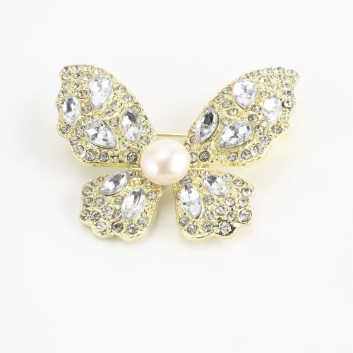 Freshwater Pearl Brooch, Zinc Alloy, with Freshwater Pearl, Butterfly, gold color plated, for woman & with rhinestone 