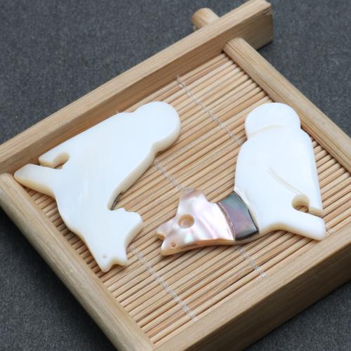Natural Freshwater Shell Pendants, Carved, DIY 