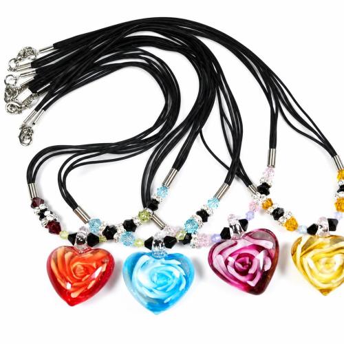 Pendentifs Murano fleur intérieur, chalumeau, coeur, fleur intérieure, plus de couleurs à choisir Vendu par PC