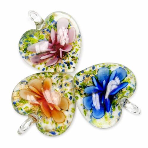 Pendentifs Murano fleur intérieur, chalumeau, avec Boîte en plastique, coeur, sable d'or & fleur intérieure, couleurs mélangées îte, Vendu par boîte