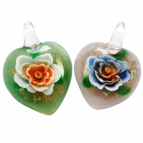 Colgantes de cristal de flor interior, Cristal de murano, Corazón, arena dorada, color mixto, 40x30x16mm, agujero:aproximado 5mm, 200PCs/Grupo, Vendido por Grupo