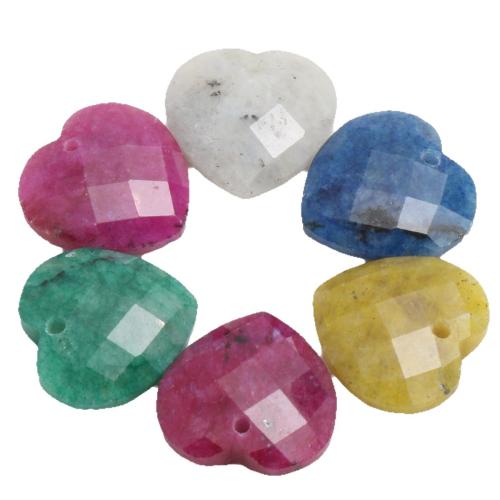 Joyas de piedras preciosas colgante, Piedra preciosa sintética, Corazón, Bricolaje & facetas, más colores para la opción, 20x20x7mm, Vendido por UD