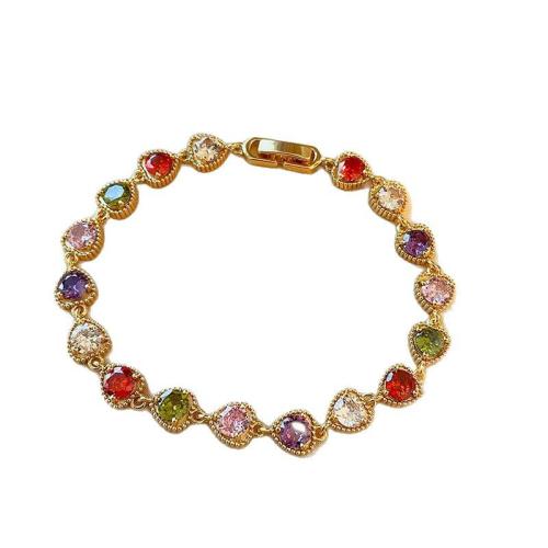 laiton bracelet, coeur, Placage de couleur d'or, pavé de micro zircon & pour femme Environ 21 cm, Vendu par PC