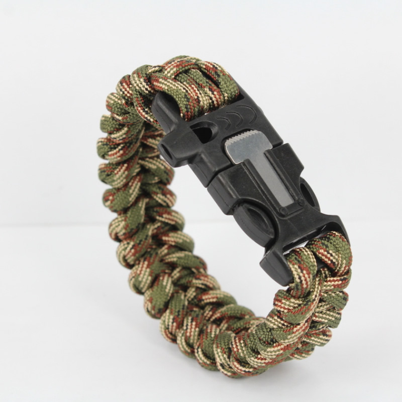 1:couleur camouflage vert militaire