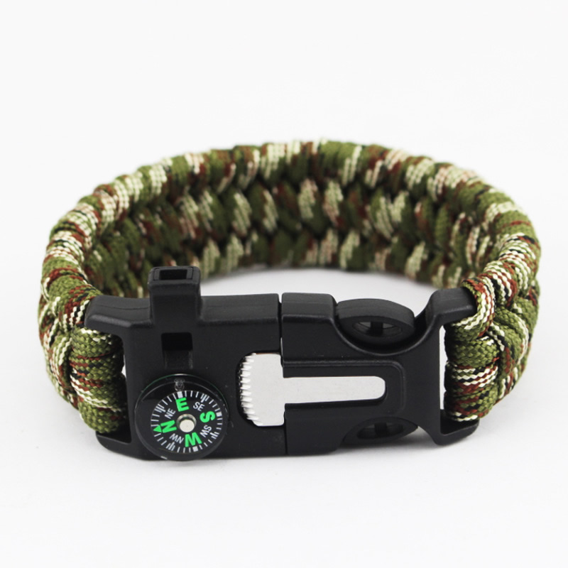 3:couleur camouflage vert militaire