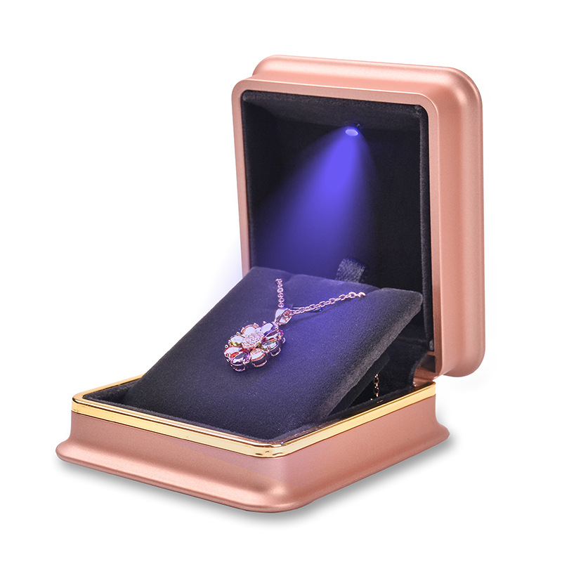 gold Pendant Box