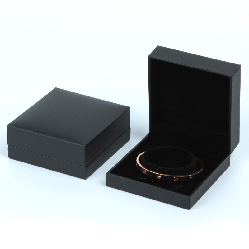 4:Bracelet Box