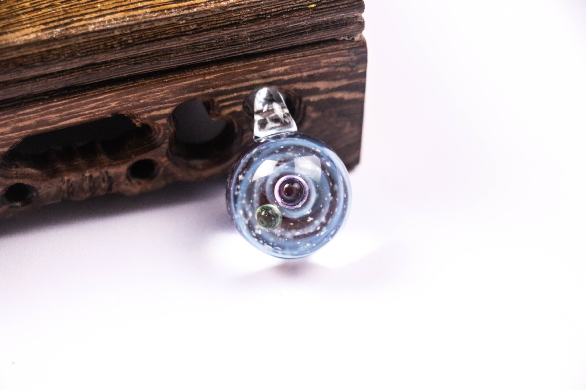 Pendant single bead 3