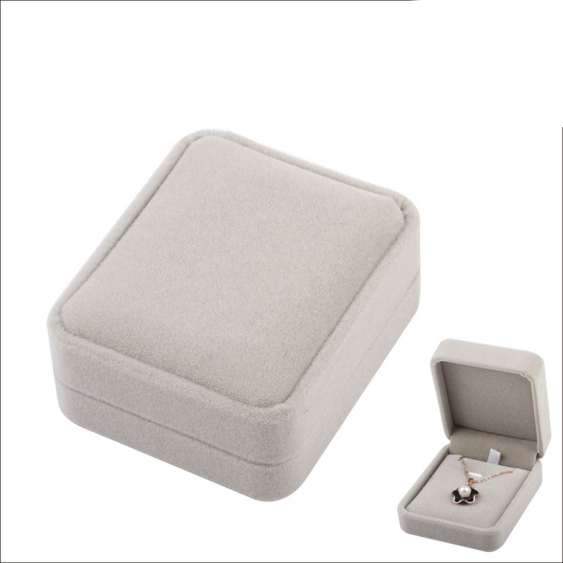 Small Pendant Box 70x80x35mm