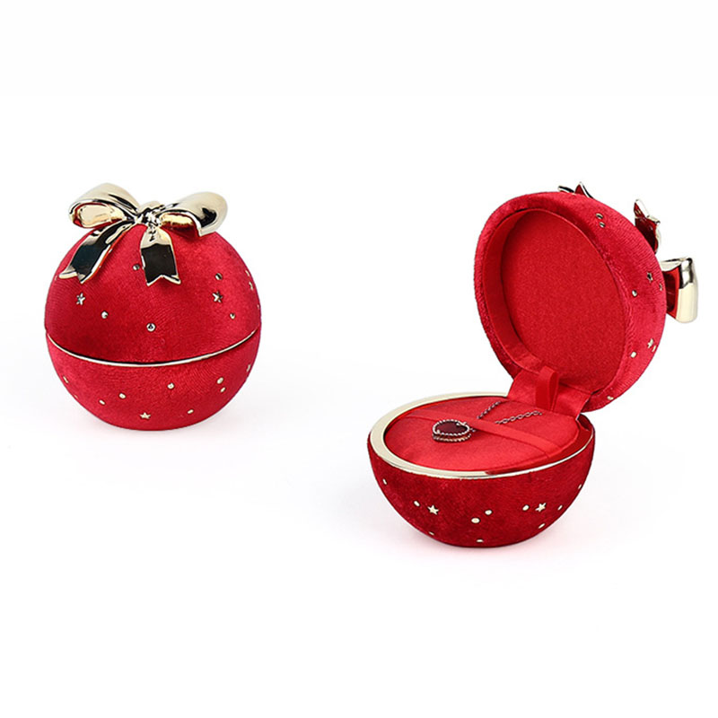 Red Pendant Box