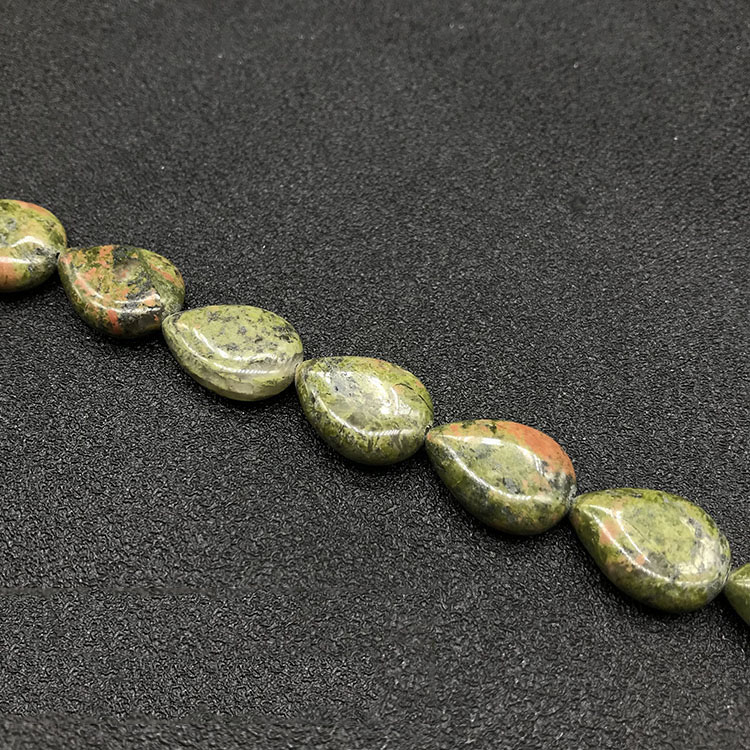 11 Unakite