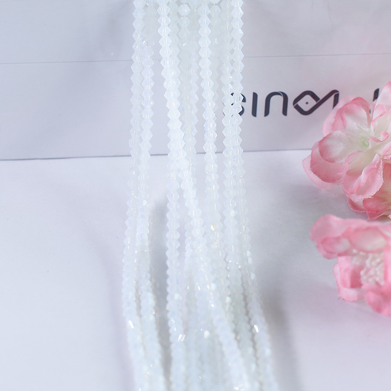 white 4MM About 105pcs/20strand