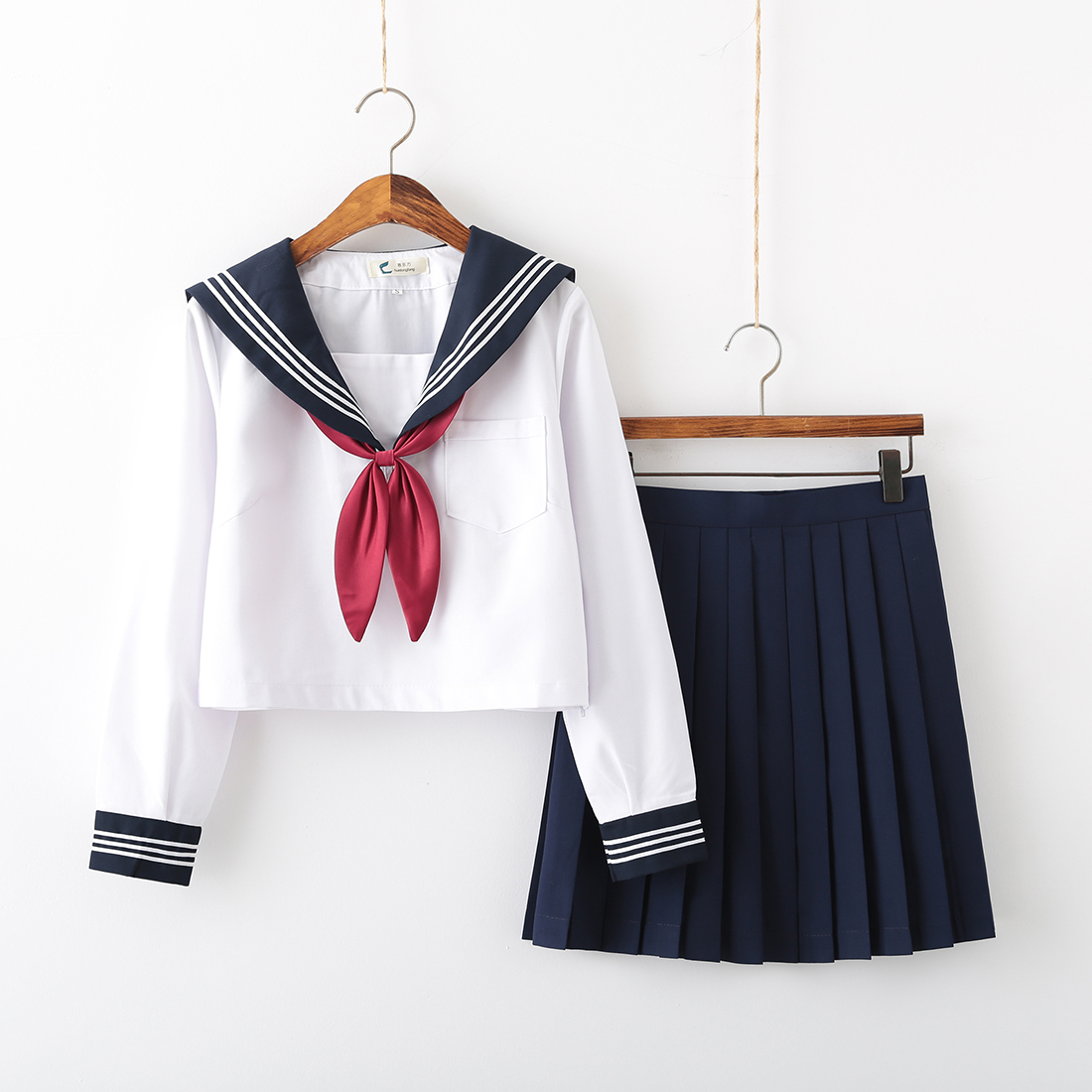 Long sleeve skirt goldfish knot