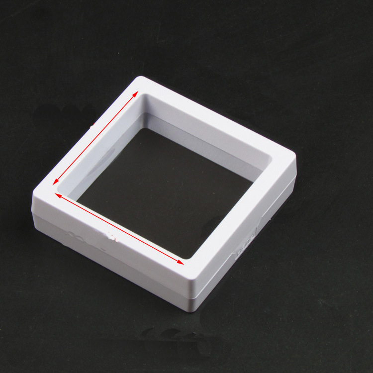 3:White suspension box 7X7CM (excluding base)