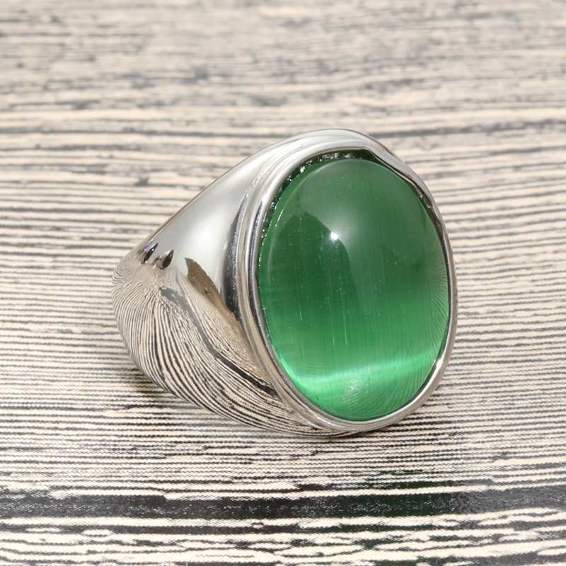 Emerald ring ring number 10