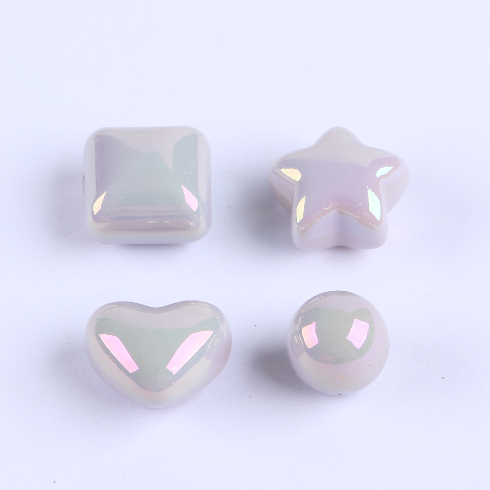 Light gray single hole (square bead)