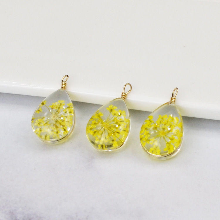 1:Yellow-the starry sky is dripping with water
