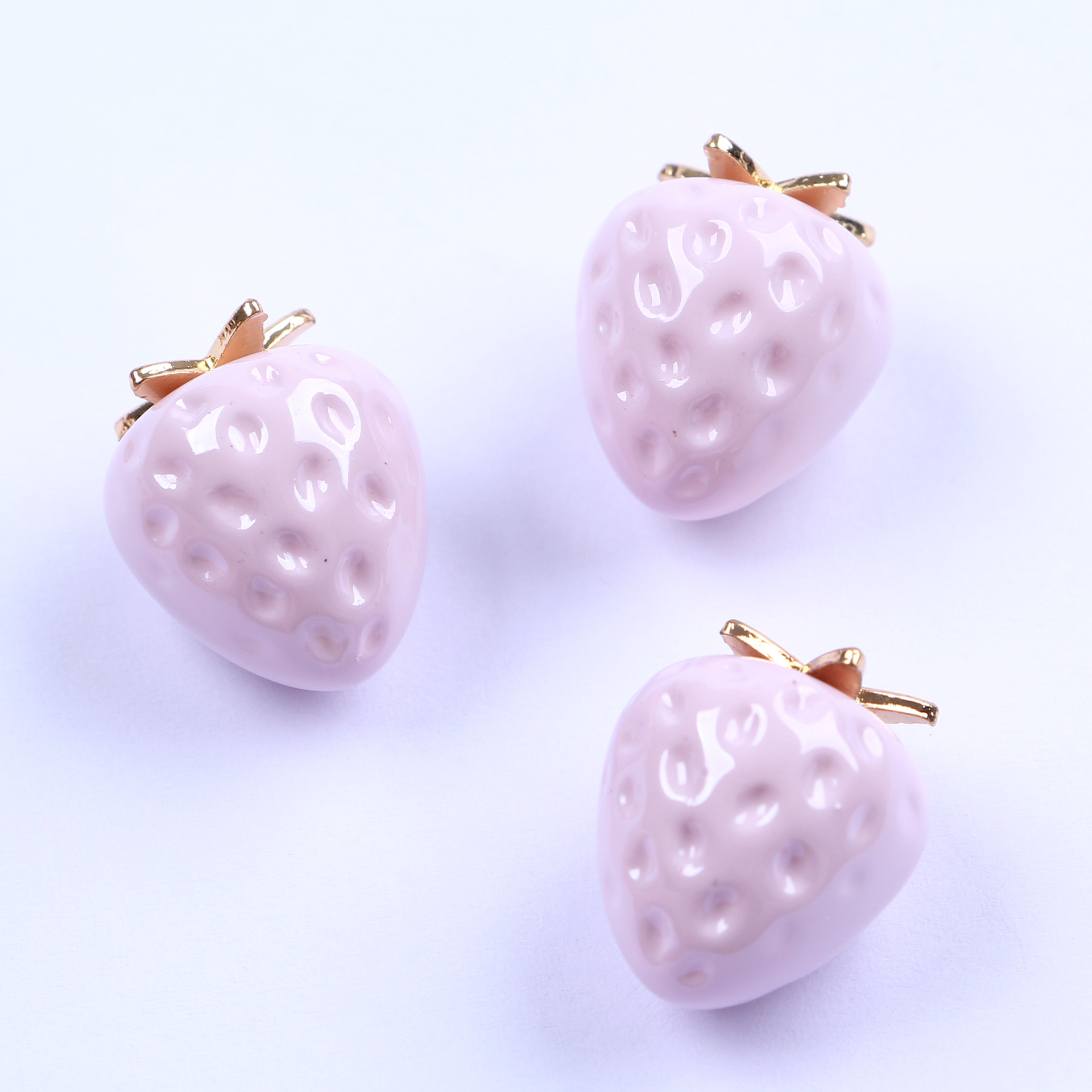 Strawberry (light purple)