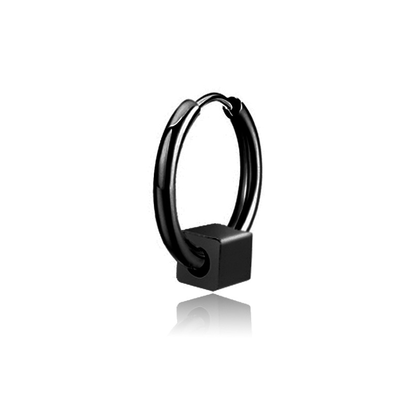 Ear buckle black