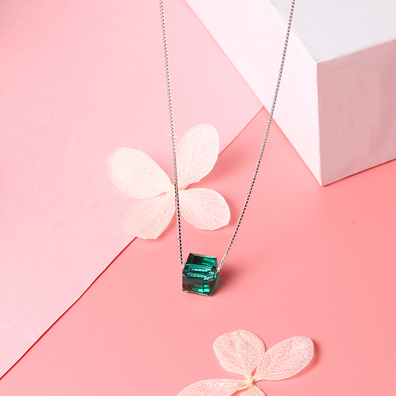 2:emerald 8x8mm