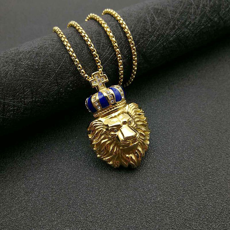 Gold single pendant