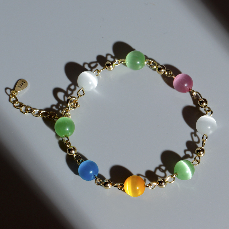 The cat's eye bracelet