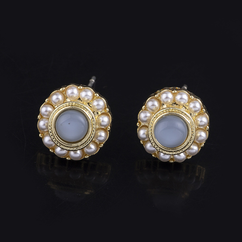 Stud earring