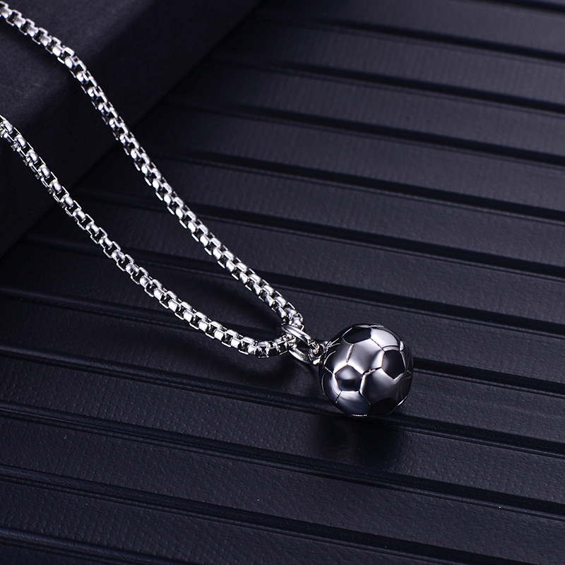 3:Steel color chain   steel color pendant