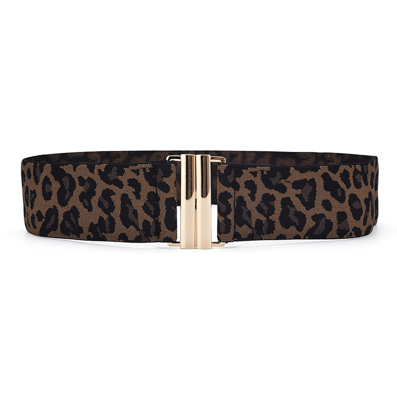 Flat button leopard print